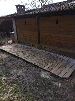 Pose d'une terrasse en pin autoclave