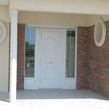 Exemple d'une porte d'entrée en Pvc