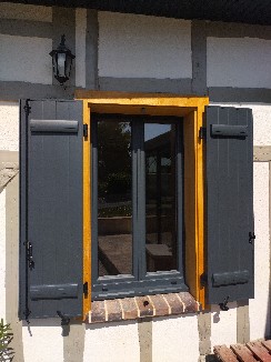 Pose de fenêtres PVC/ALU et de volets battants aluminium