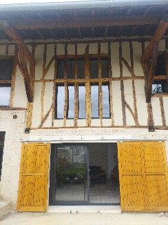 Pose de menuiseries en aluminium gris anthracite