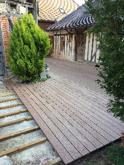 Pose d'une terrasse en composite