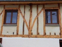 Pose de fenêtres en Pvc imitation bois et petits bois intégrés en laiton avec volet roulant intégré